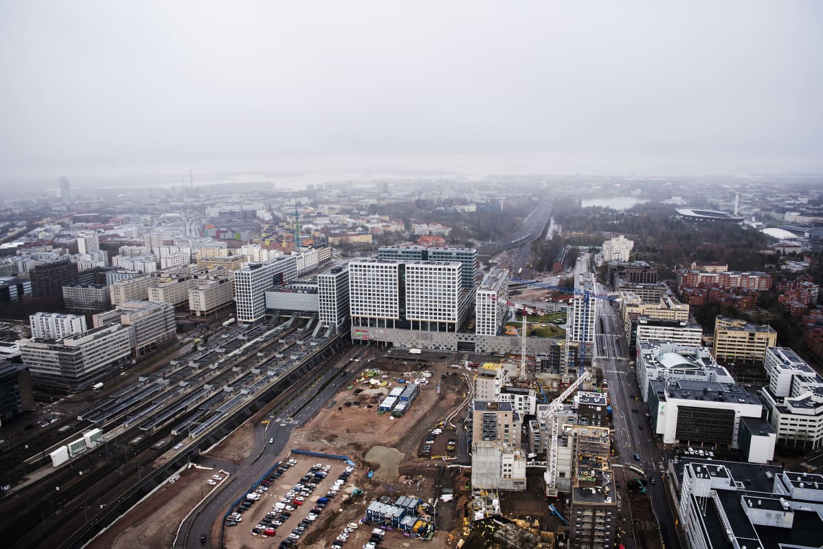 Ilmakuvassa on Helsingin Pasilan asema toukokuussa 2021.