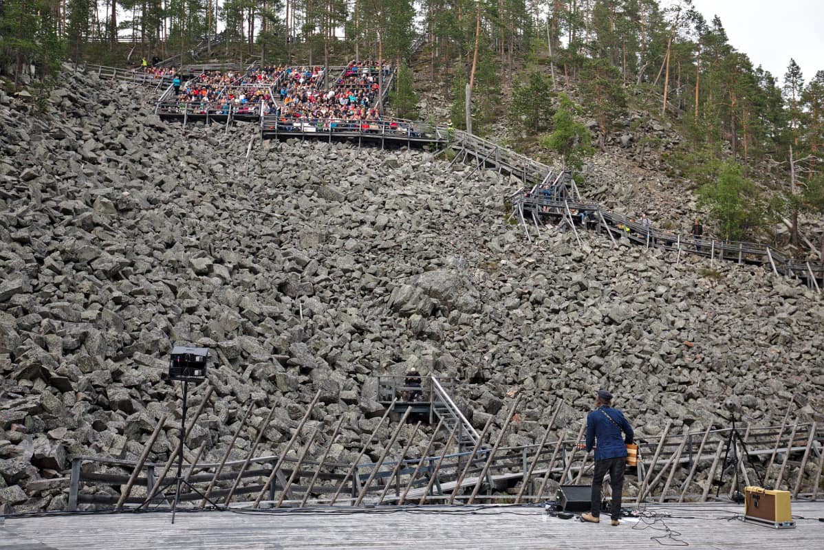 Pyhä Unplugged, Tuomari Nurmio, Aittakuru