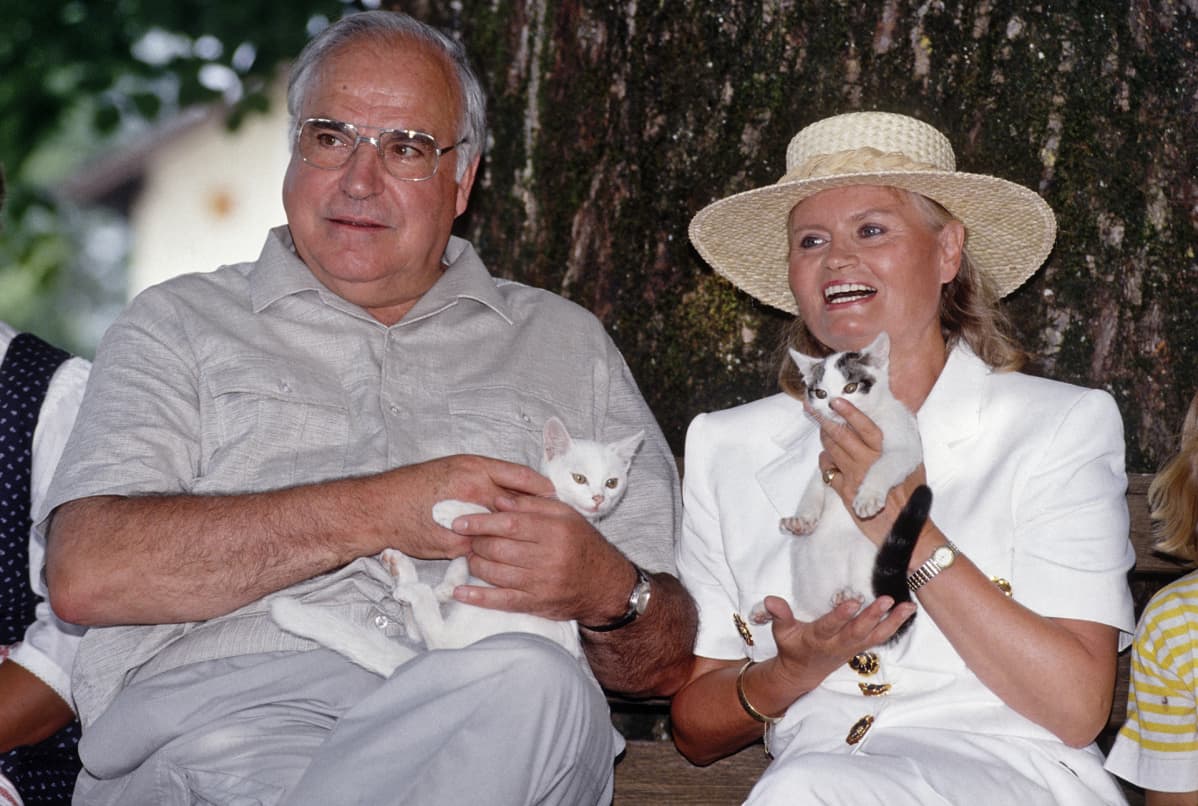 Helmut ja Hannelore Kohl lomalla Itävallassa vuonna 1992.