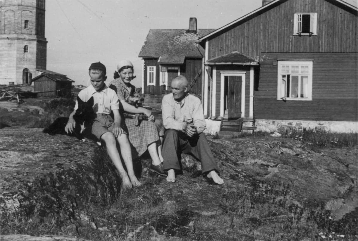 Sipilän perhe Sipilän 1940-luvun lopulla Söderskärillä