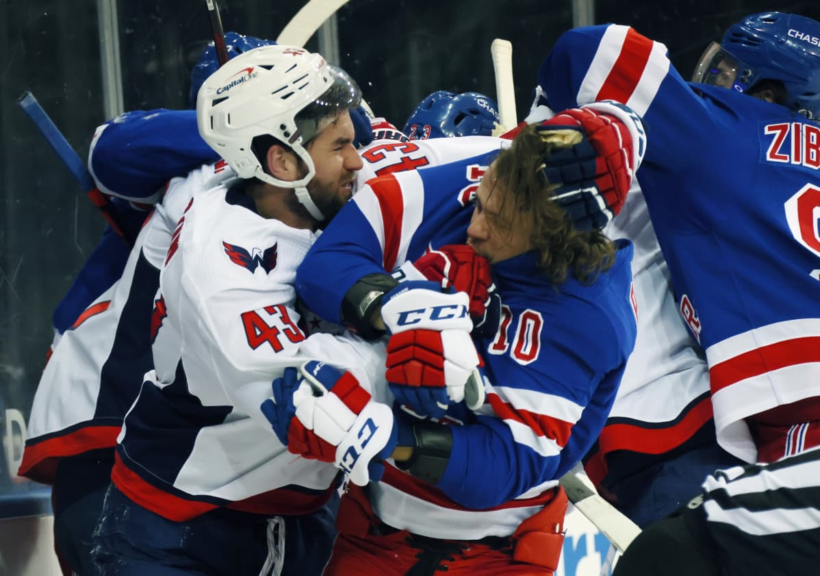 Tom Wilson Artemi Panarin