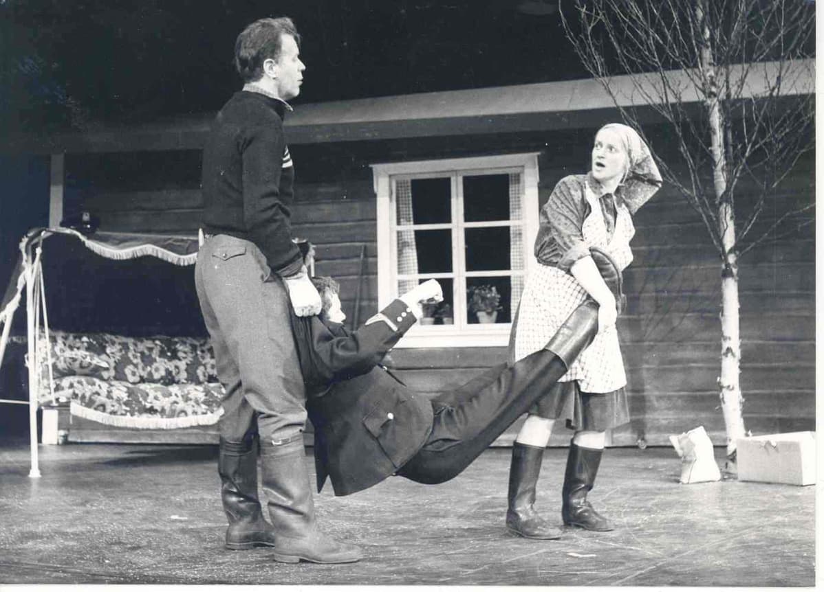 Salakaato-näytelmä Rovaniemen teatterissa vuonna 1979.