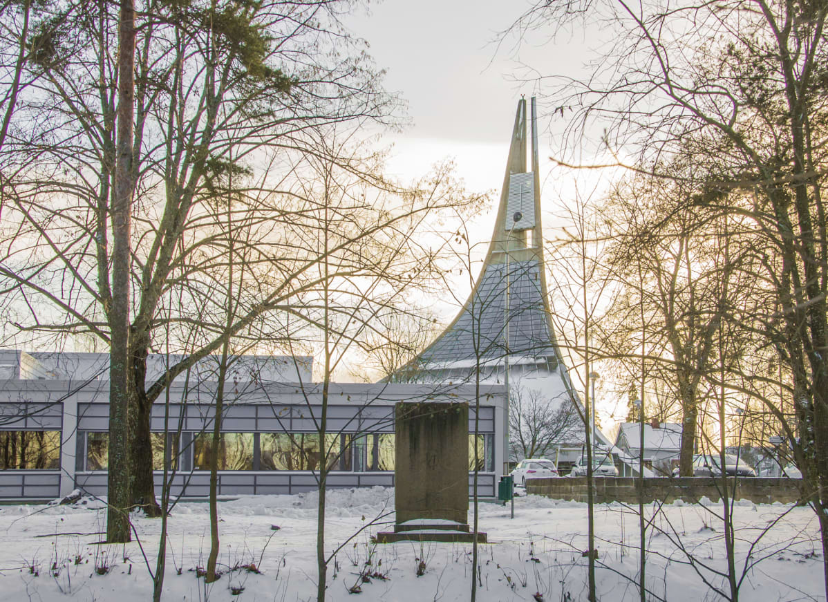 Lauritsalan kirkko Hallituskadulla vuonna 2016.