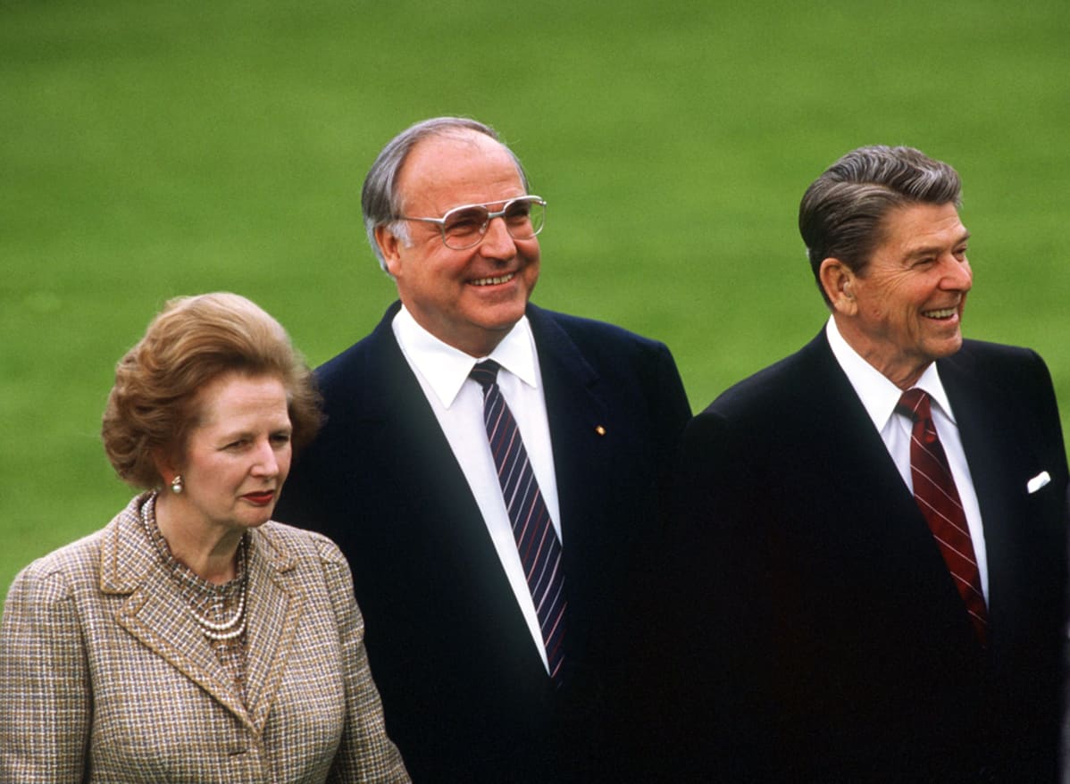 Margaret Thatcher, Helmut Kohl ja Ronald Reagan huhtikuussa 1985 Bonnissa, Länsi-Saksassa.