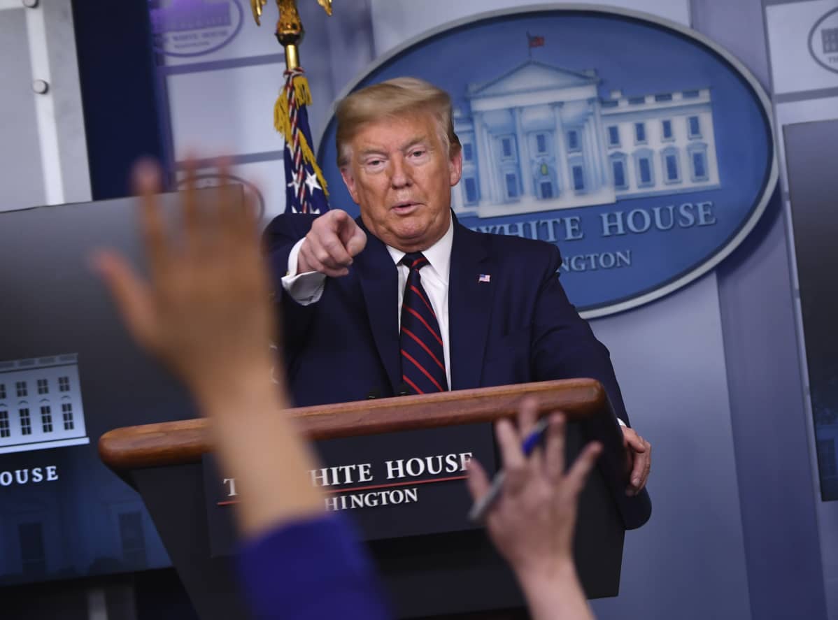 Presidentti Donald Trump torstaina tiedotustilaisuudessaan.