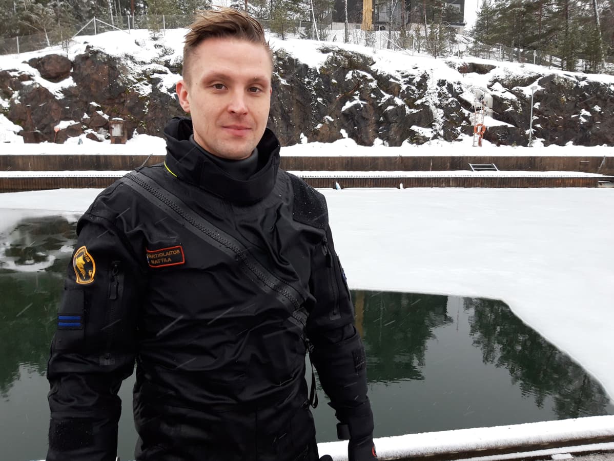 Vanhempi merivartija Joel Mattila