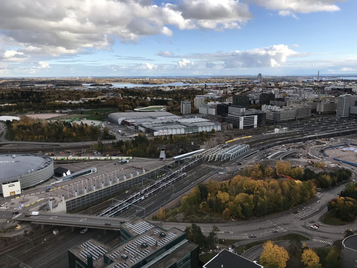 Ylen Linkkitornista näkymä Itä-Pasilaan ja Messukeskukselle päin.