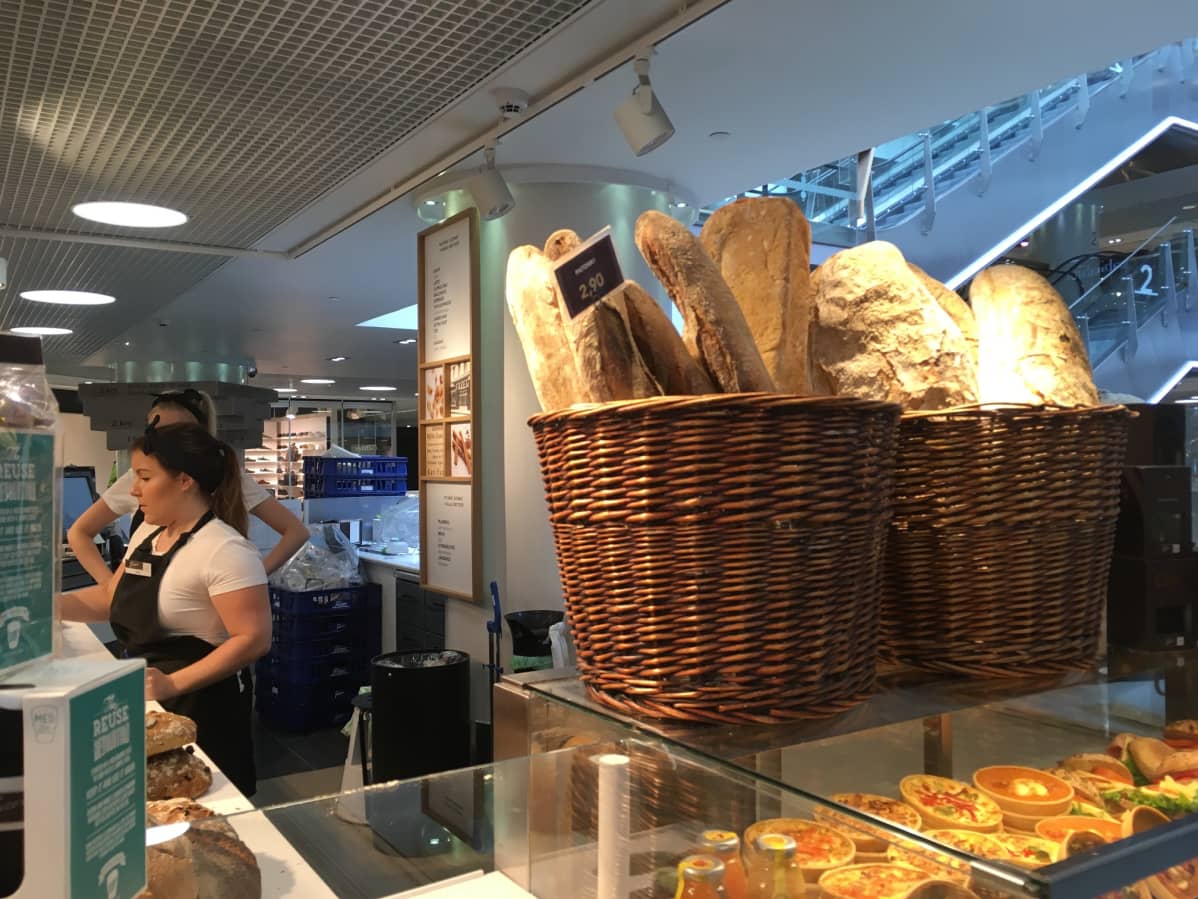 Artesaanileipä on maailmanlaajuinen trendi. Jopa leipomojätti Fazer lähti mukaan omilla myymälöillään.