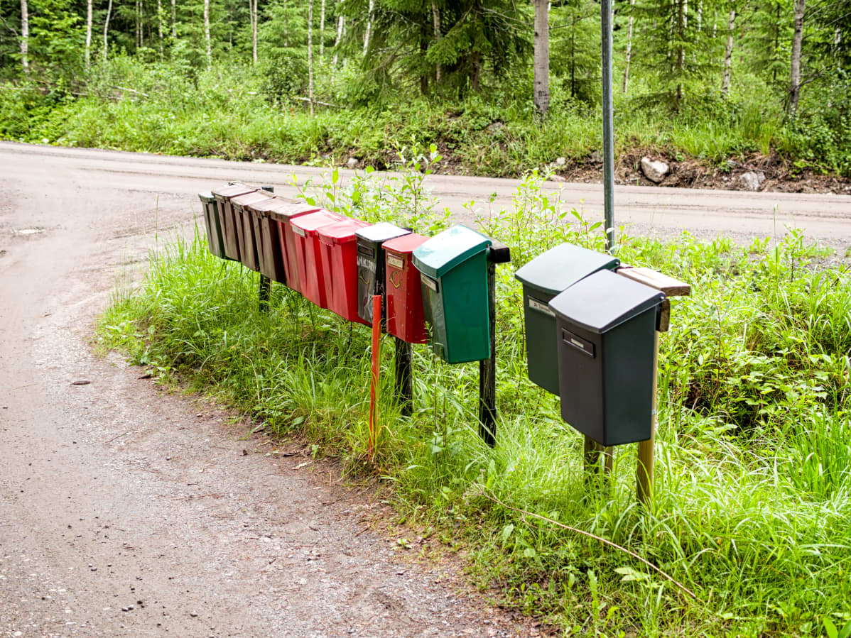 Rivi postilaatikoita