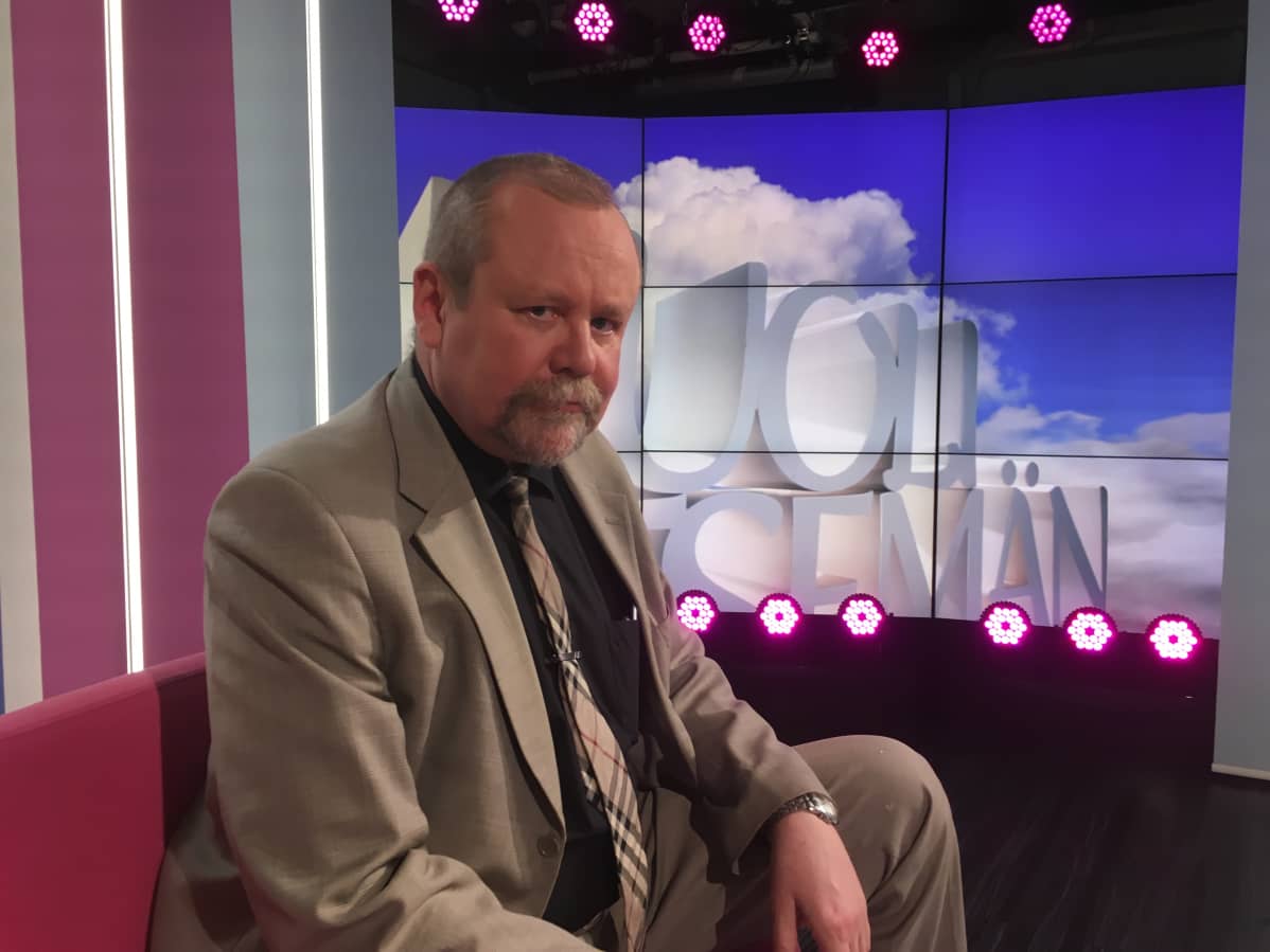 Hannu Lauerma Puoli seitsemän studiossa