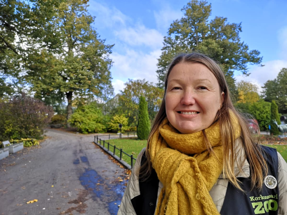 eläinten hoidon ja suojelun johtaja Nina Trontti