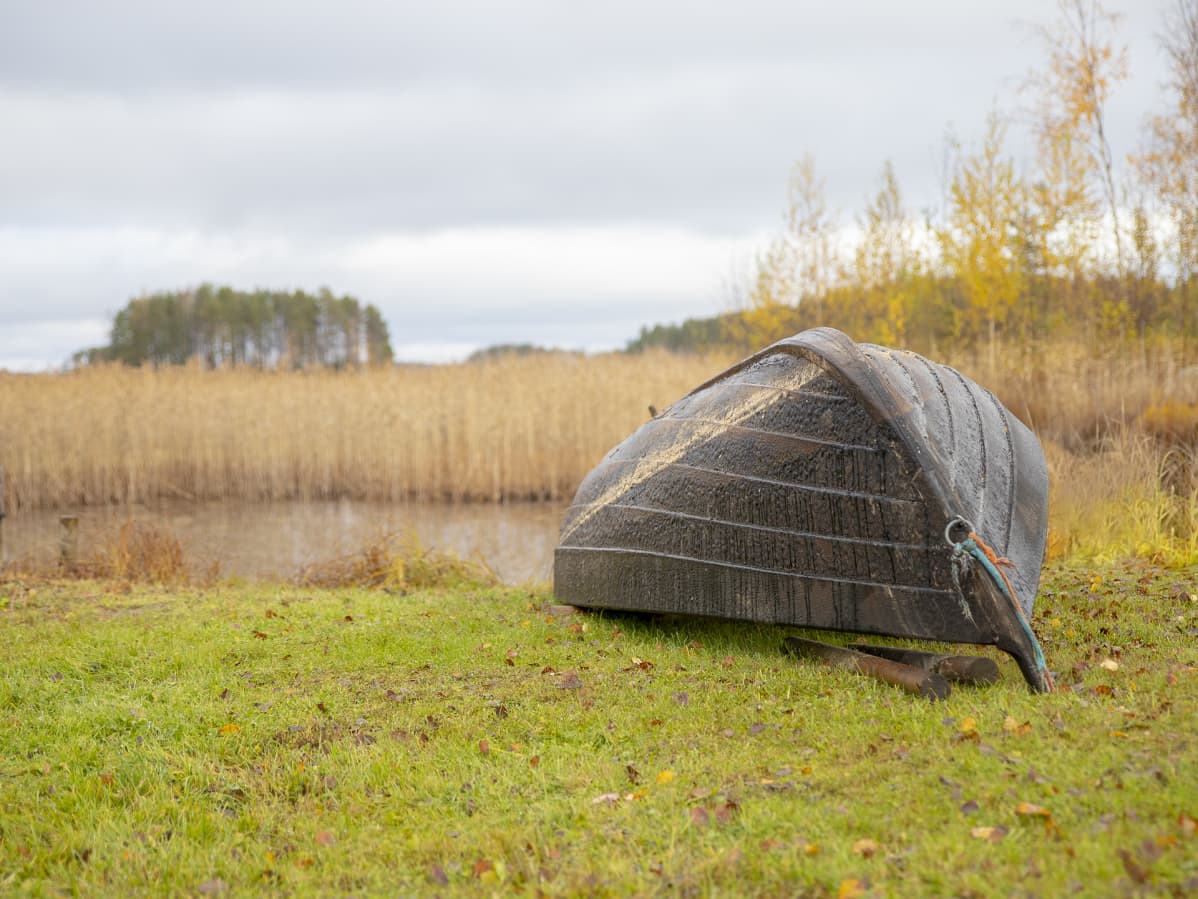 Soutuvene rannalla Konginkankaalla