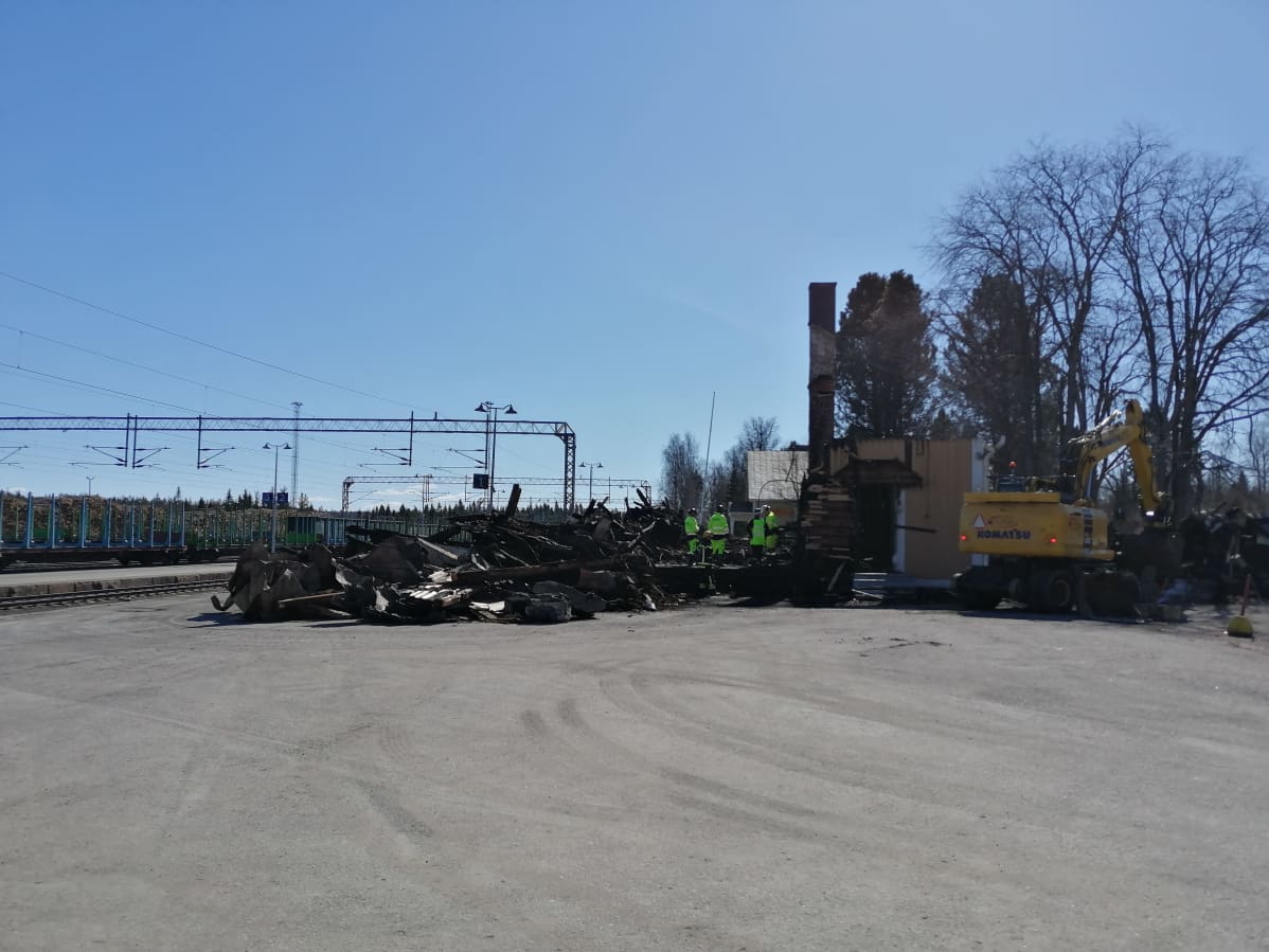 Kontiomäen tulipalossa tuhoutunut asemarakennus