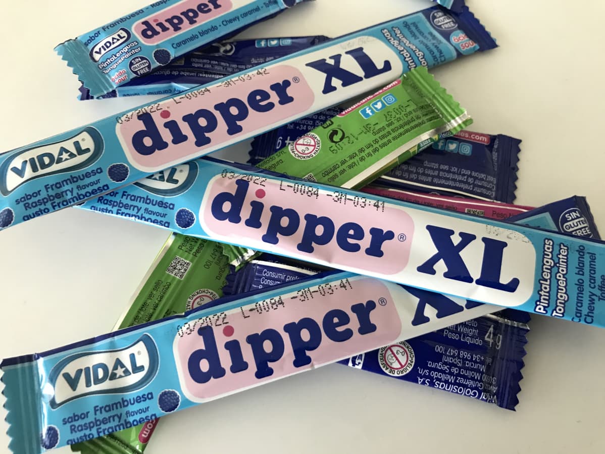 Dipper-karkkeja läjässä.