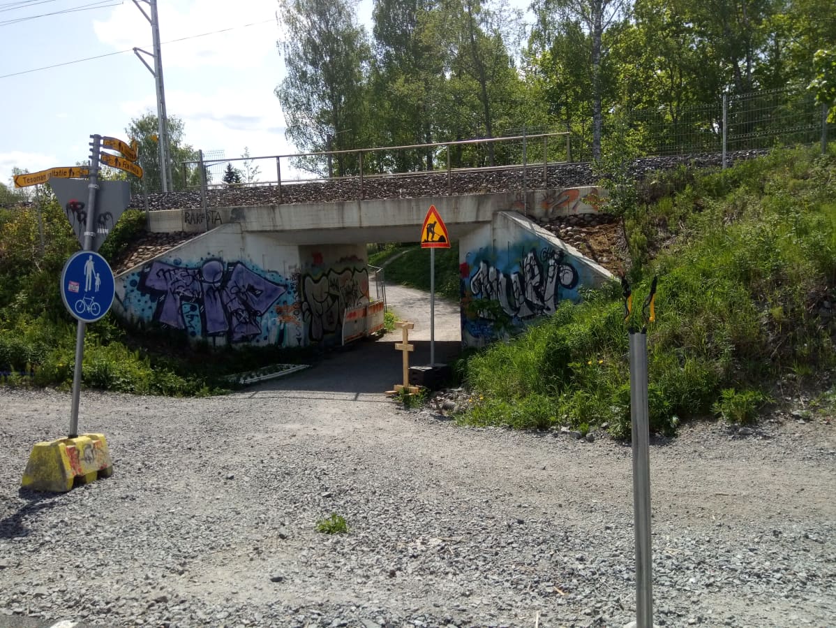 Tesoman vanha alikulku vaihtuu pian uuteen, joka on muutaman kymmenen metrin päässä.