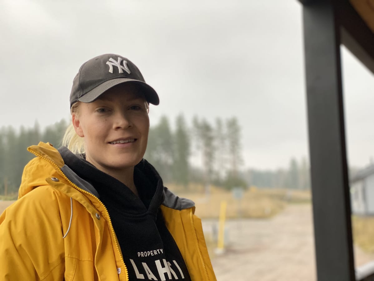 Tiia Mäkäläinen asuu perheineen Orimattilan Hennassa.