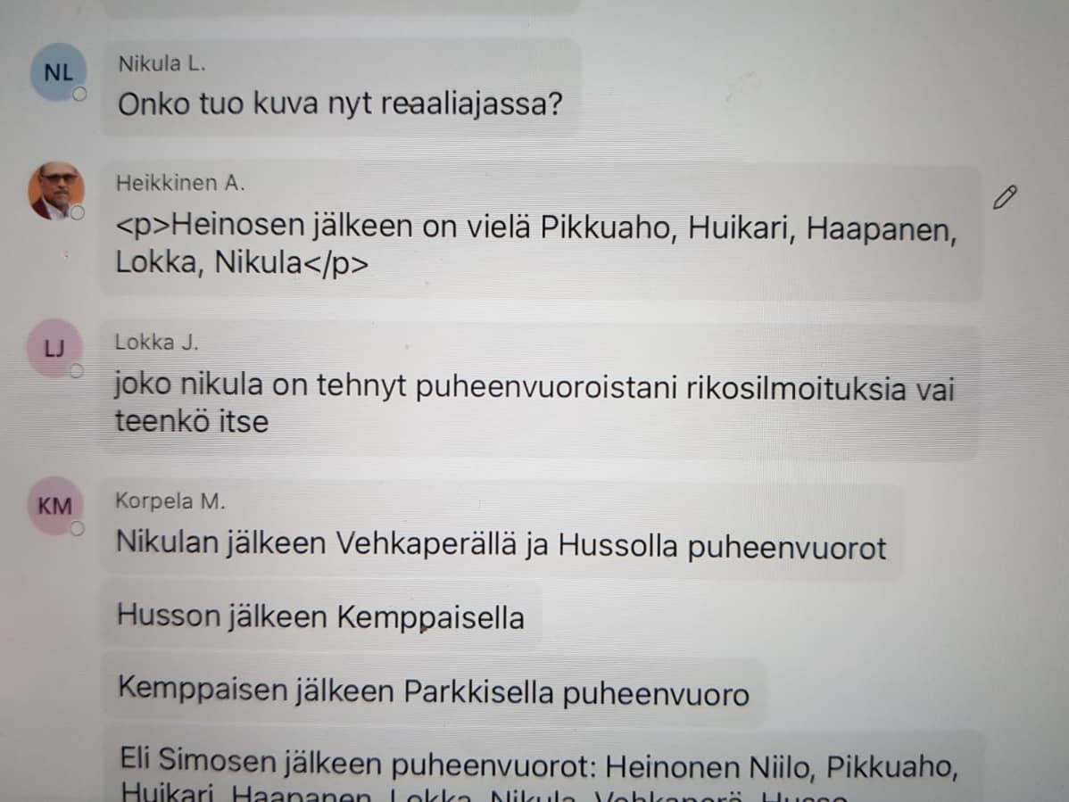Olun kaupunginvaltuuston kokouschat-keskustelua 9.11.2020