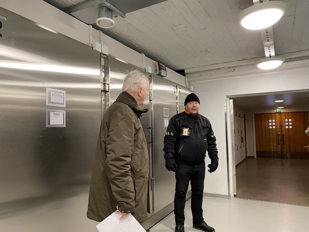 Markku Kiikka ja Jouni Serjomaa kappelissa