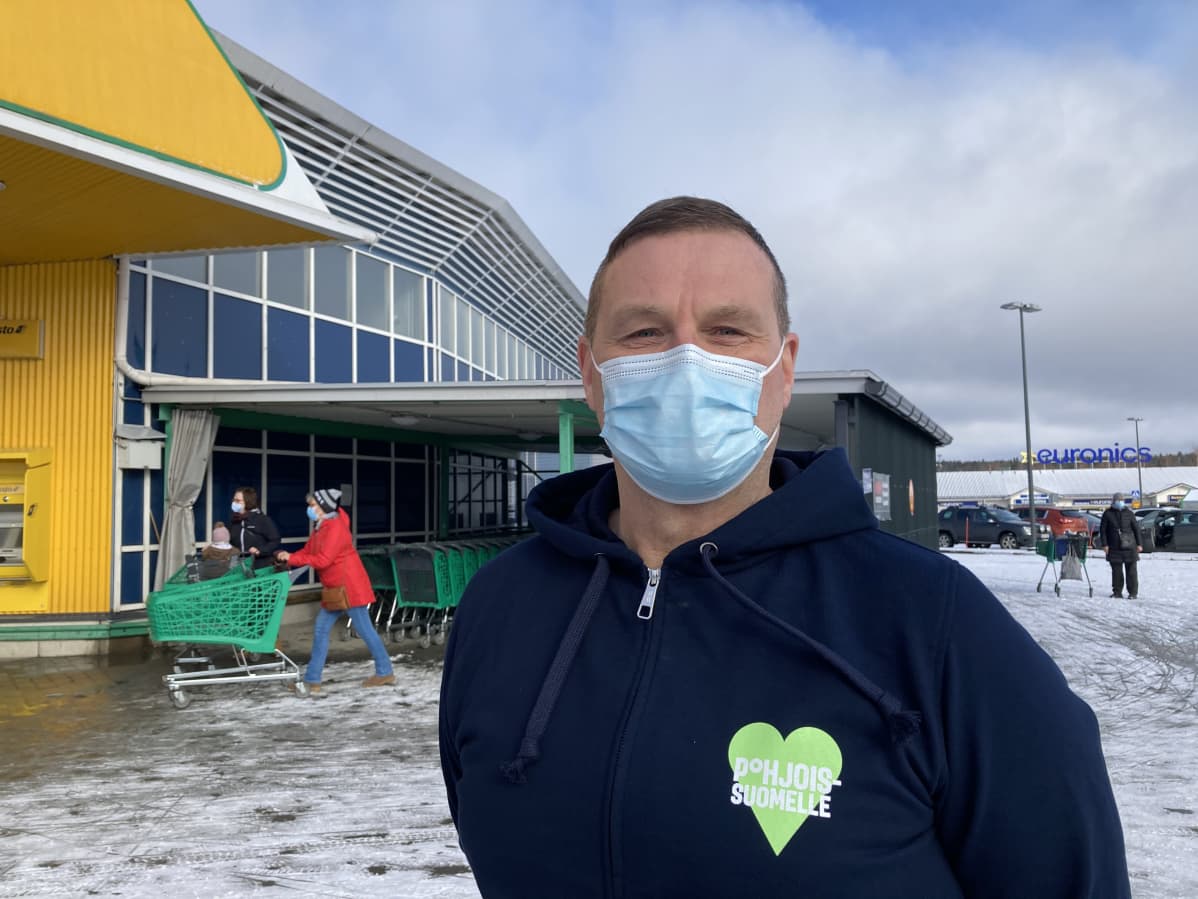 Rovaniemen Prisman johtaja Matti Puranen huhtikuussa 2021