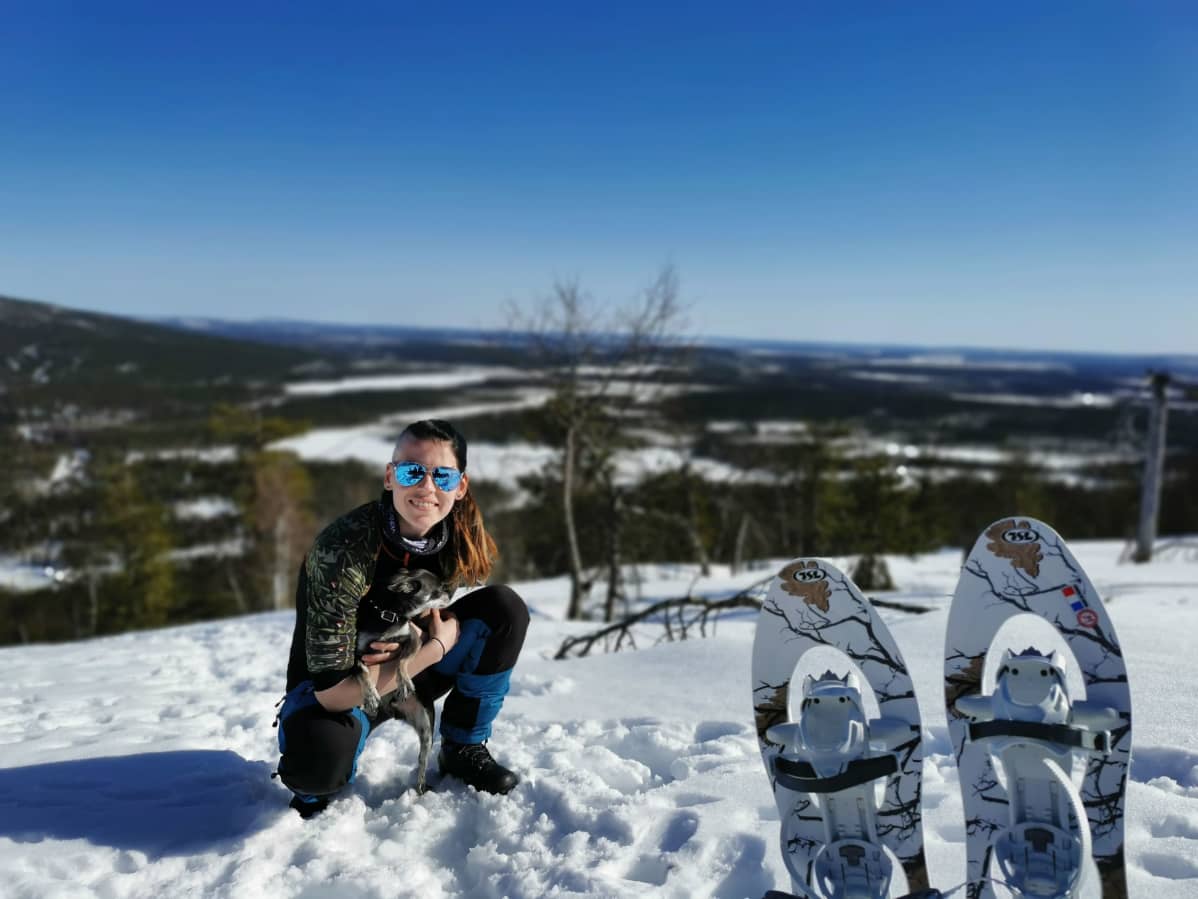 yrittäjä Viivi Autio tunturissa