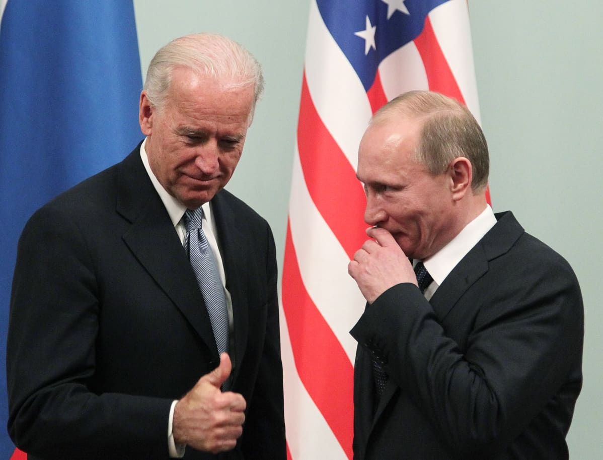 Yhdysvaltain entinen varapresidentti Joe Biden ja Venäjän pääministeri Vladimir Putin tapasivat Moskovassa vuonna 2011.