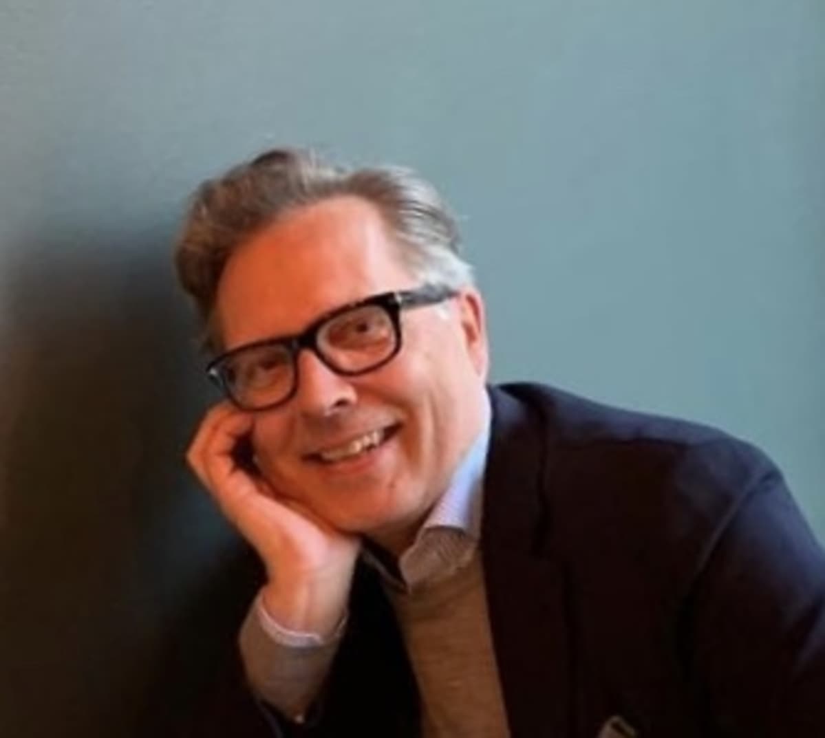 Plastiikkakirurgian erikoislääkäri Antti Koski.