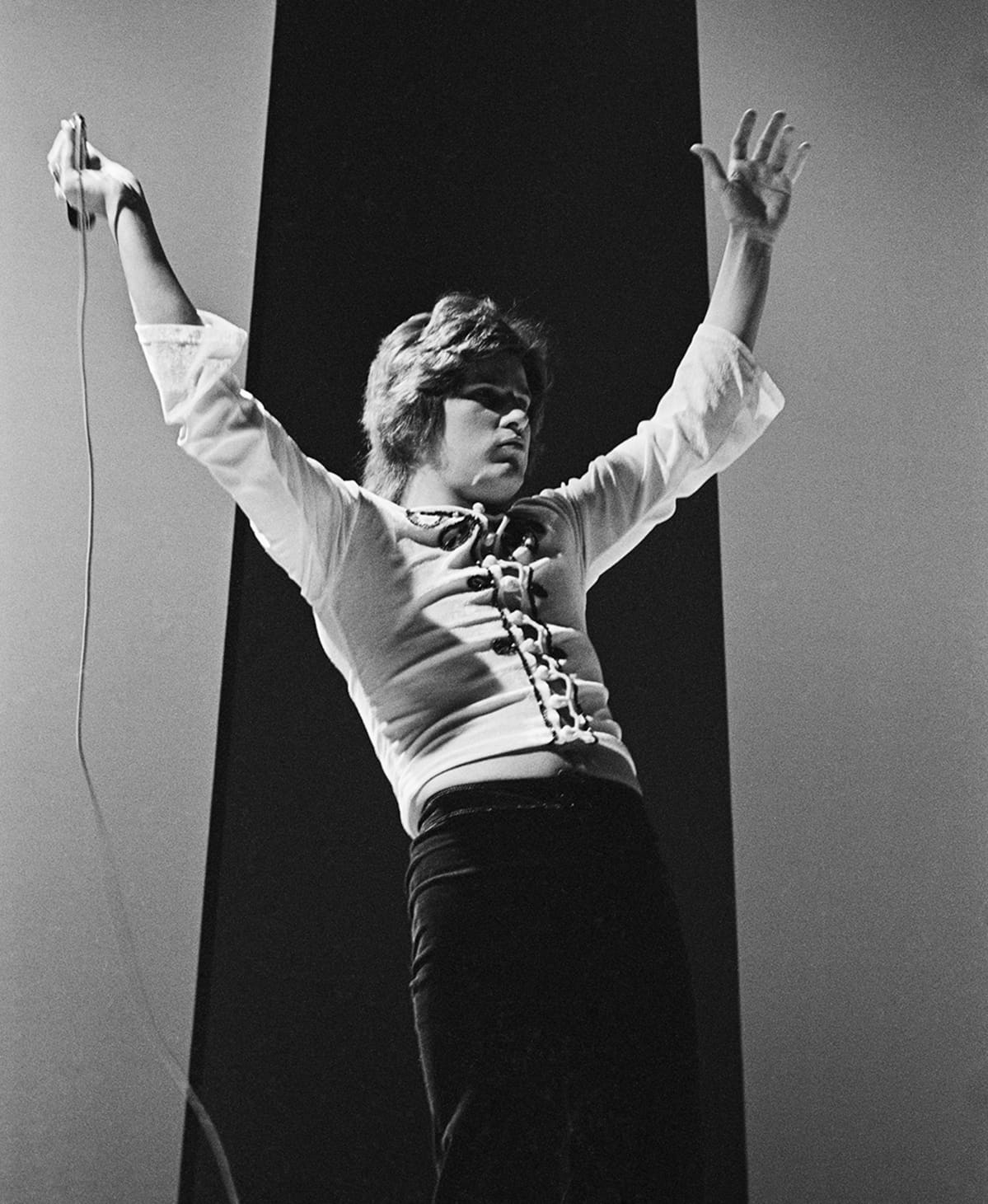 Frederik esiintyy Hengellinen Pop Story -ohjelmassa vuonna 1972.