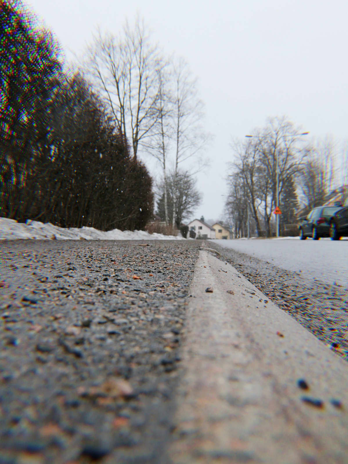 Kävelykatu jossa ei näy ketään.