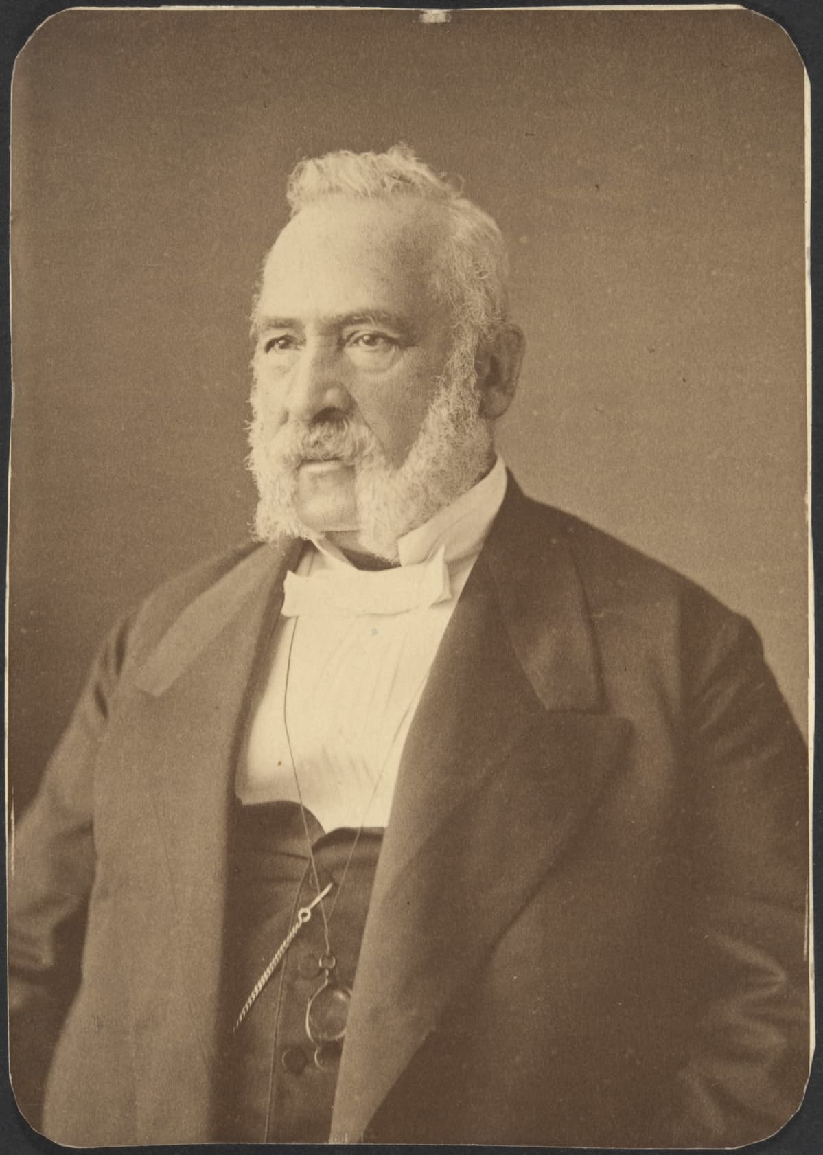 Patruuna, suomalaisen kutomoteollisuuden kehittäjä Axel Wilhem Wahren 1870-luvun puolivälissä.