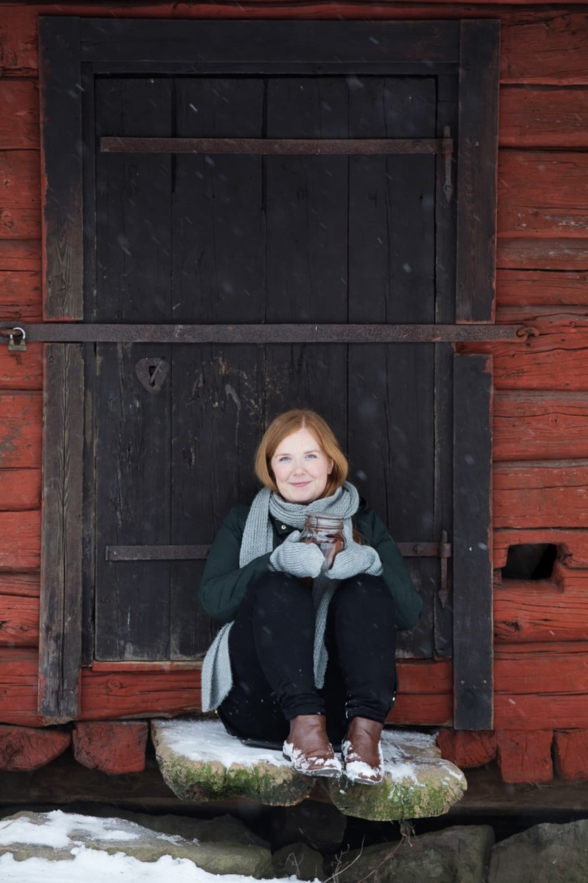 Elina Innanen on suositun Chocochili-blogin kirjoittaja