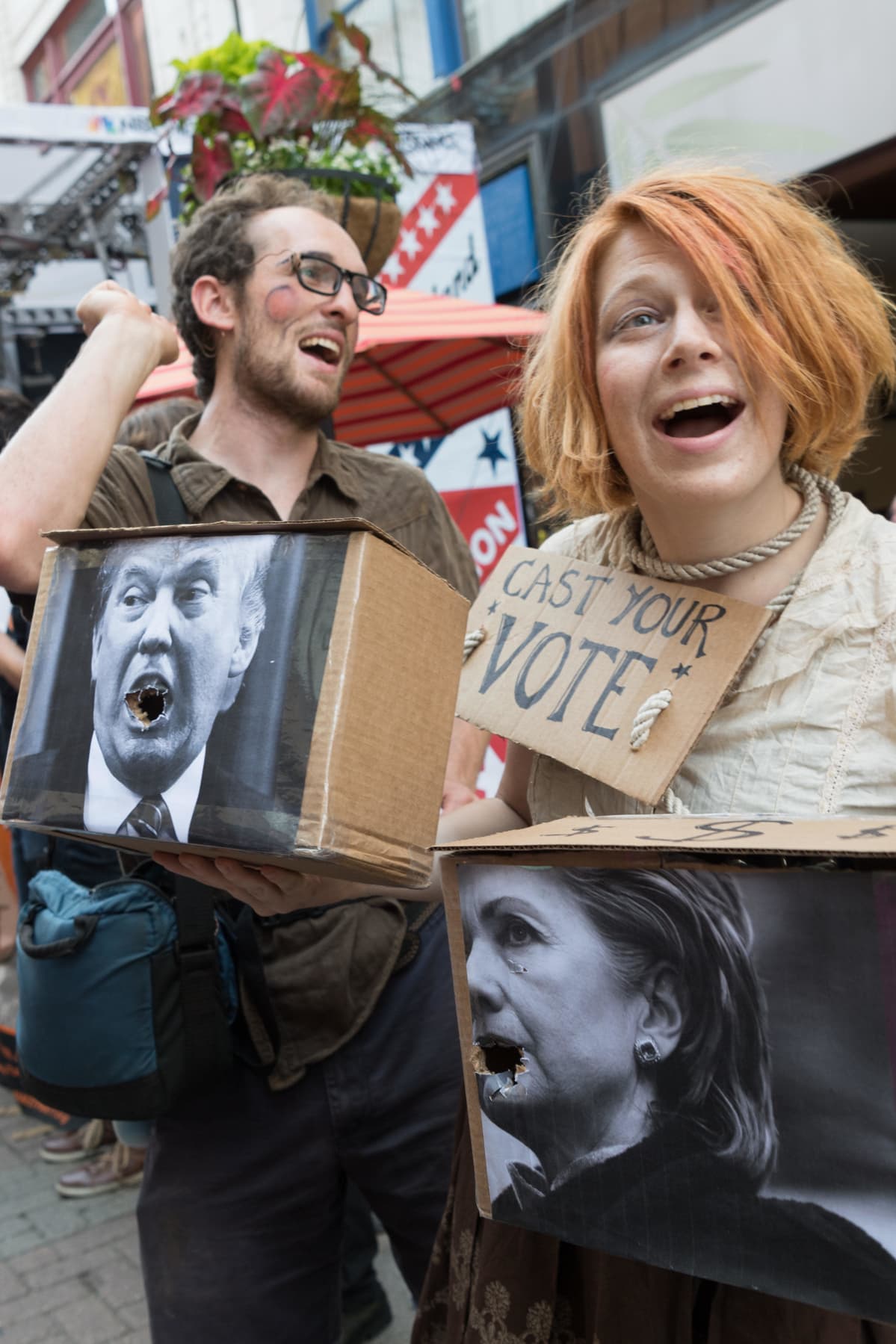 Protestoijia republikaanien puoluekokouspaikan edustalla vuonna 2016.