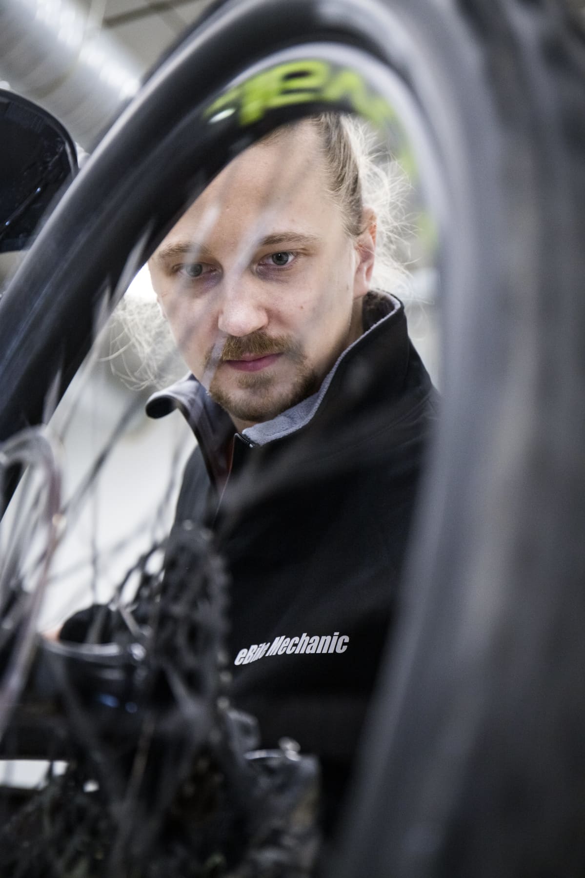 Iikka Ahonen, yrittäjä, Iikan pyörävarikko.