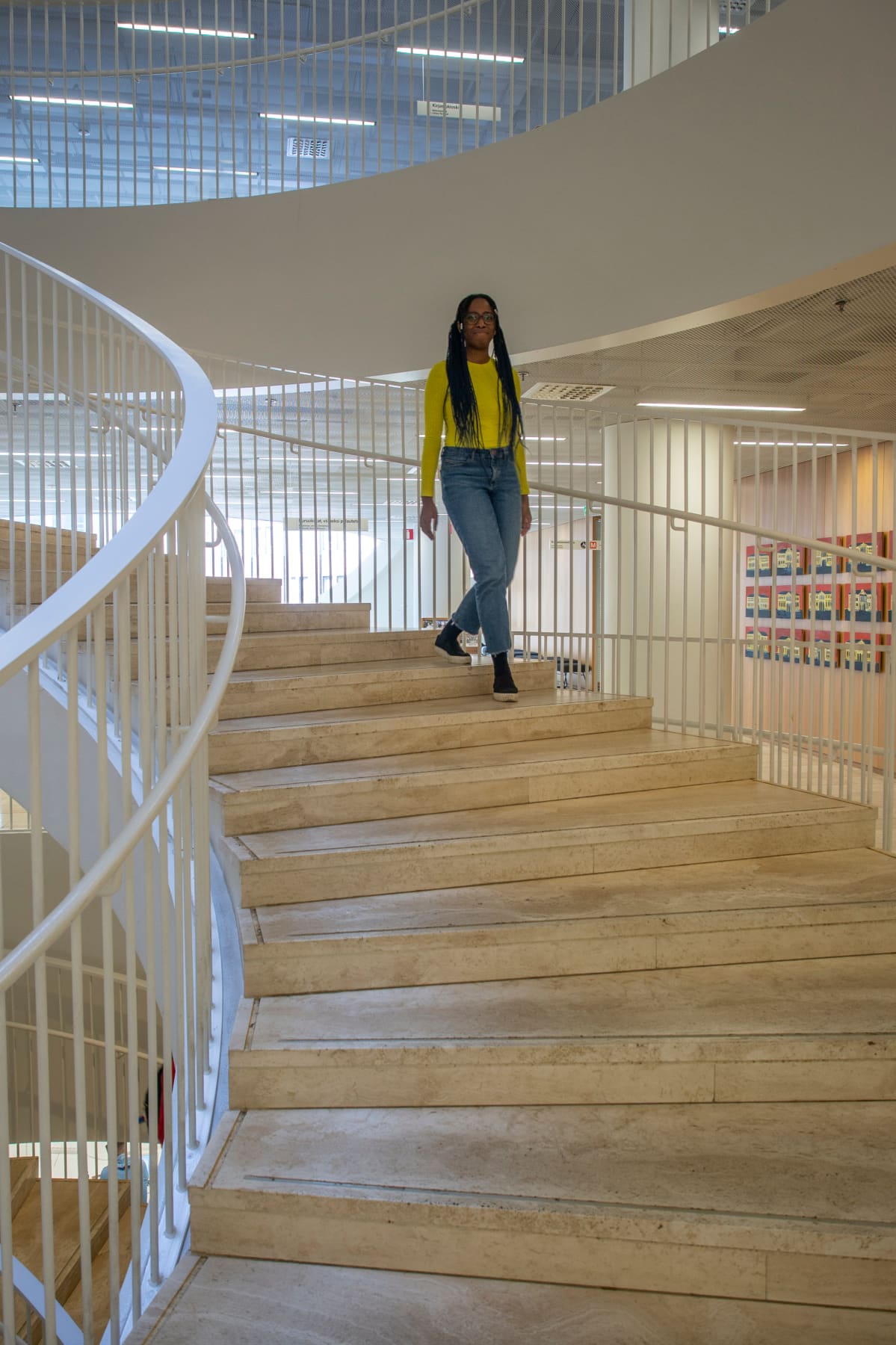 Kolme tarinaa siitä, miksi terapiatakuu on tarpeellinen. Kuvassa Jenny Kasongo.