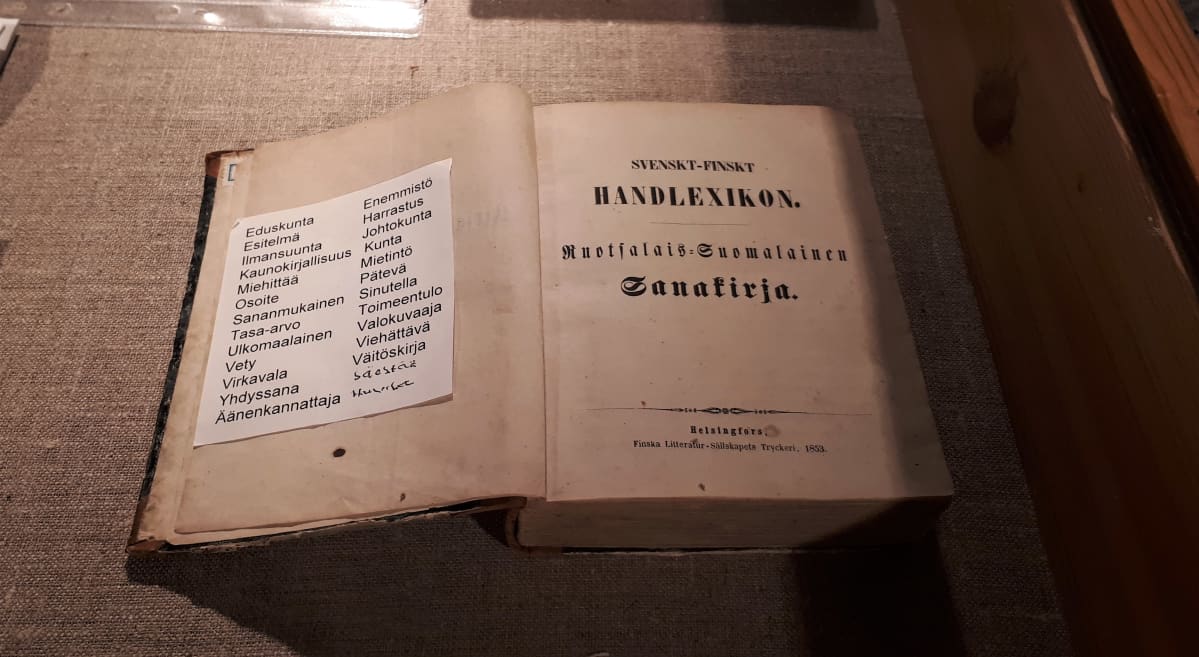 Europaeuksen laatima ruotsi-suomi-sanakirja