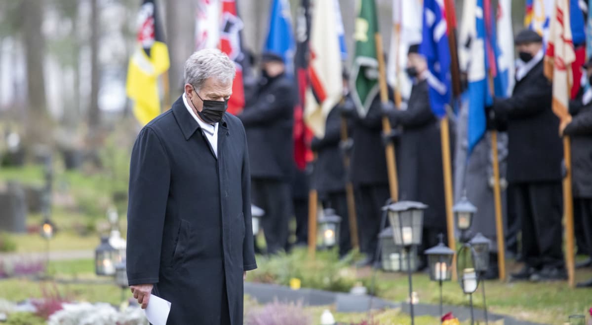 Sauli Niinistö Tuomas Gerdtin hautajaisissa.