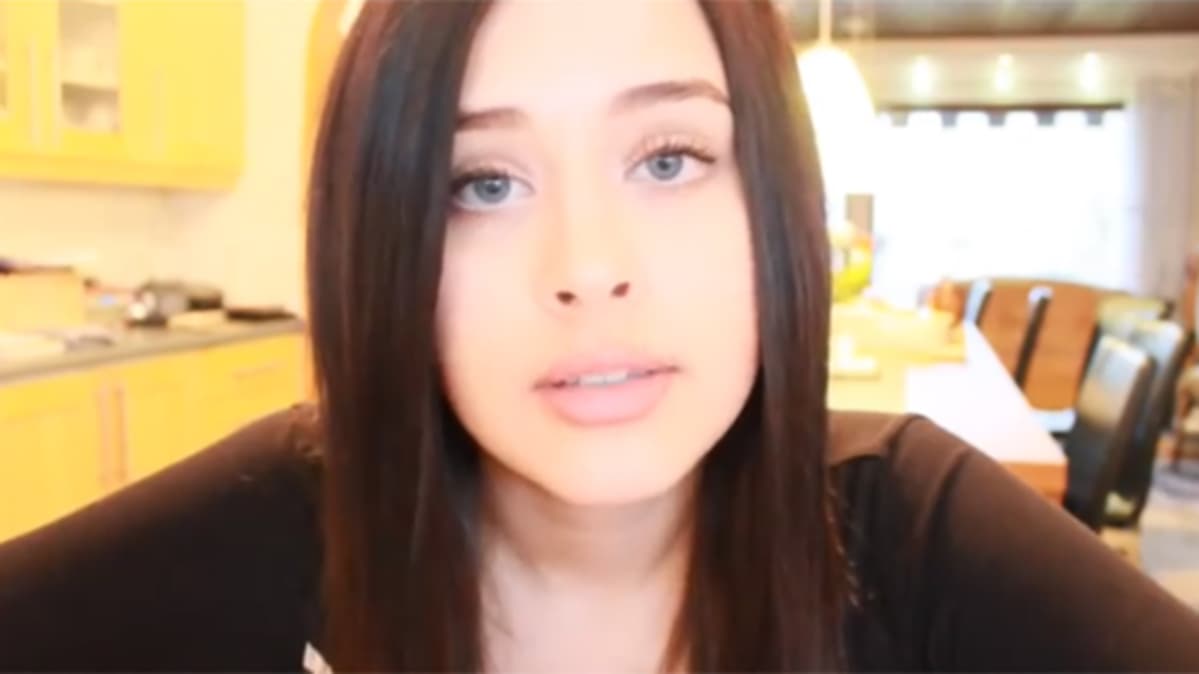 Selena Gomez fake Blowjob