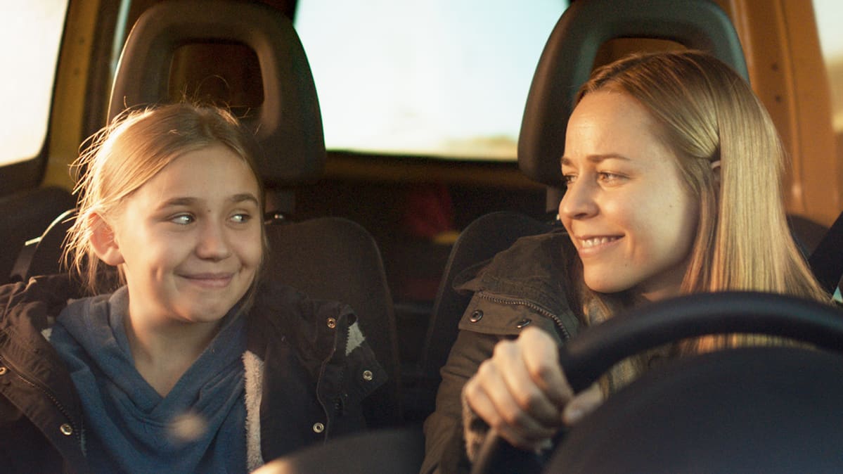 Paula Vesala ja Linnea Skog.