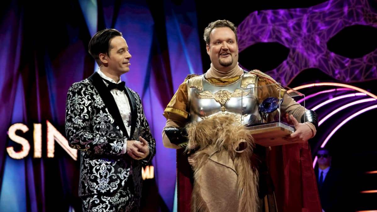 Ilkka Uusivuori ja Sami Hedberg Masked singer -ohjelmassa