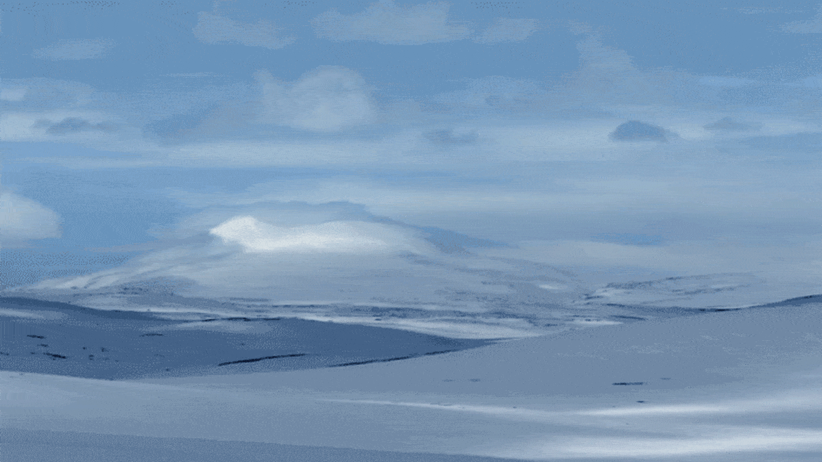Tuntureiden_Tarina_Gif_pilvet