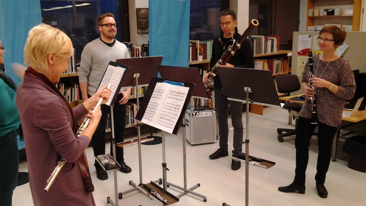 Radion sinfoniaorkesterin kvintetti Savonlinnan kirjastossa.