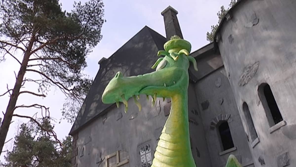 Koiramäen linna Särkänniemessä