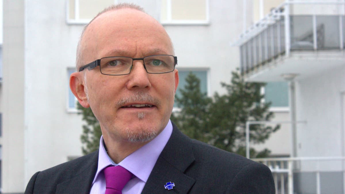 Jari Jokela, Lapin sairaanhoitopiirin johtaja.