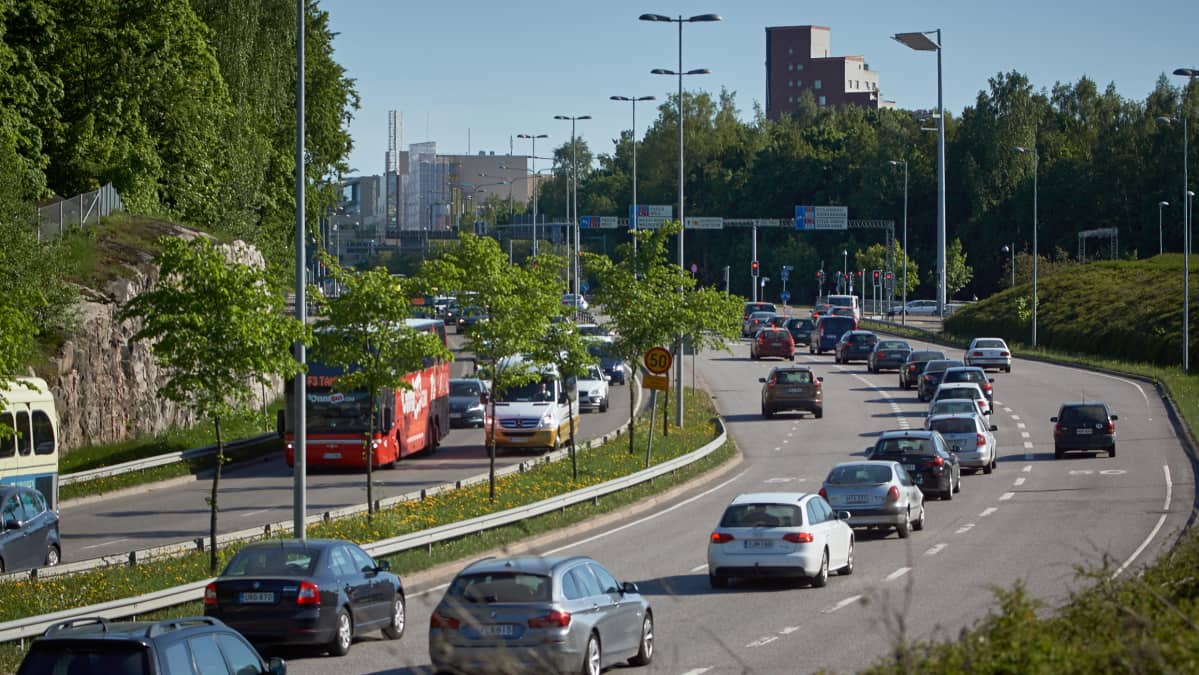Hämeenlinnanväylästä suunnitellan kaupunkibulevardia.