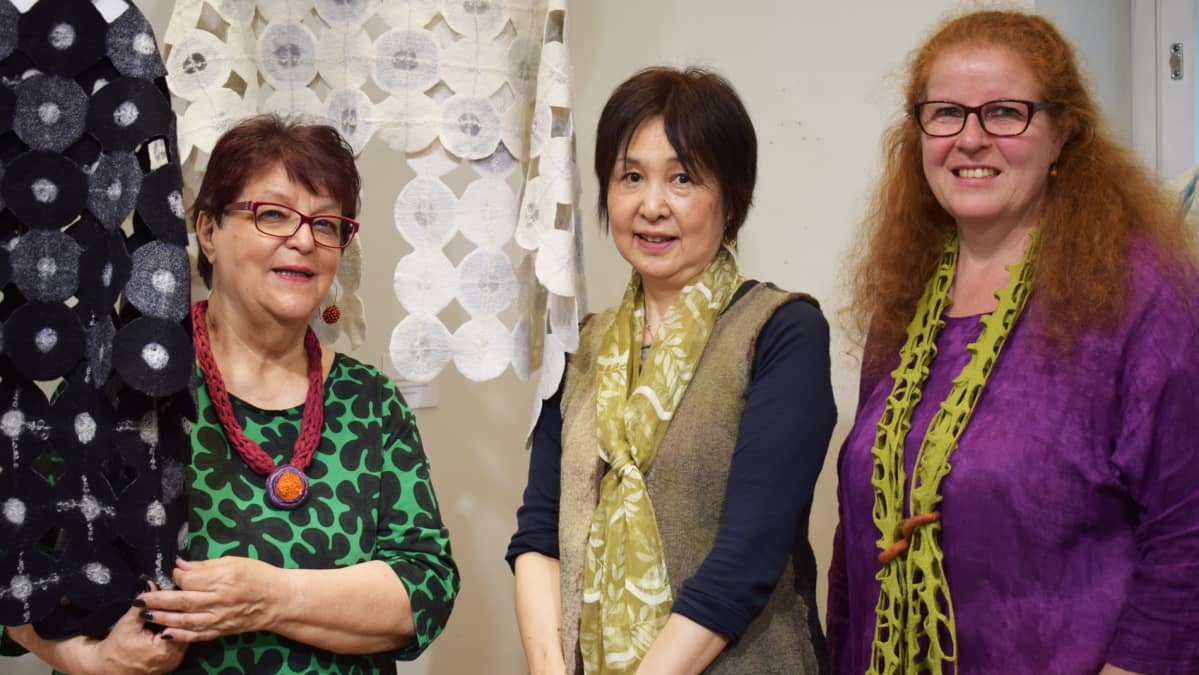 Tiina Mäki Masako Uda ja Tiina Mäntylä.