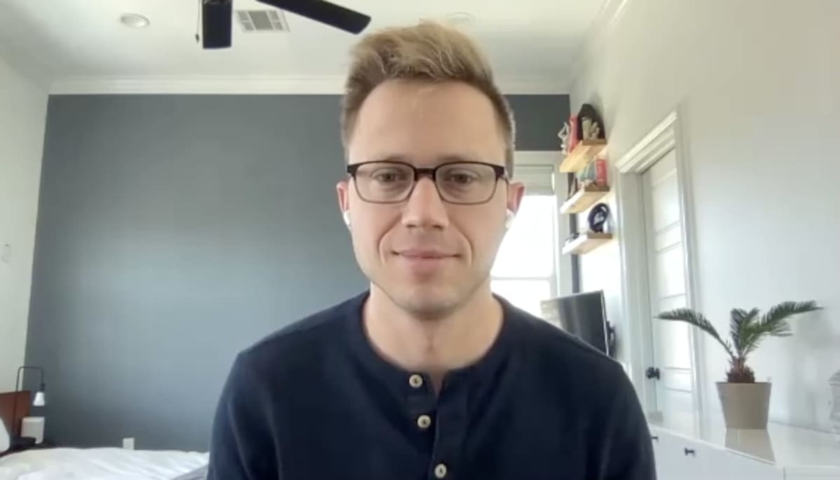 Lääketieteen opiskelija Brad Johnson.
