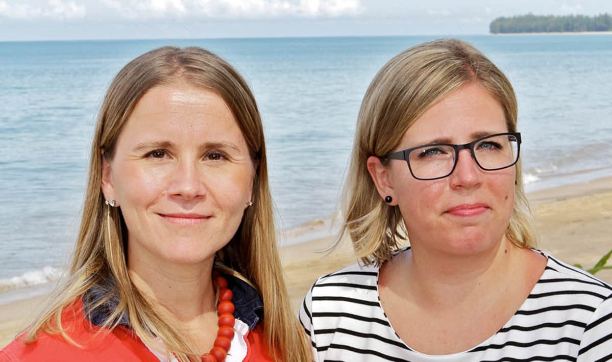 Toimittaja Paula Vilén ja kuvaaja Nina Svahn.