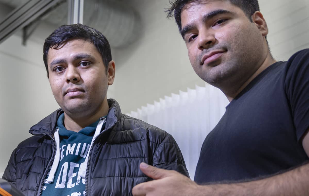 Pravin Luthada ja Vaibhav Shah startup-yrittäjät Addcomposites firmasta.