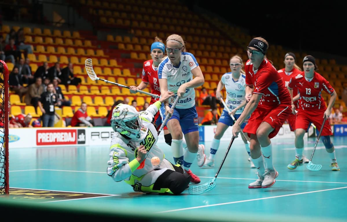 mustat naiset lesbo video