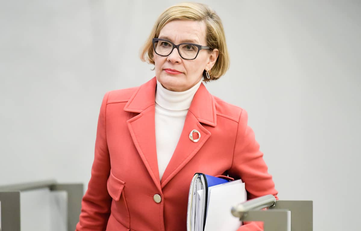 TV1:n Ykkösaamussa Paula Risikko: Mitä haluat kysyä? | Yle TV1:n Ykkösaamussa Paula Risikko: Mitä haluat kysyä? | Yle