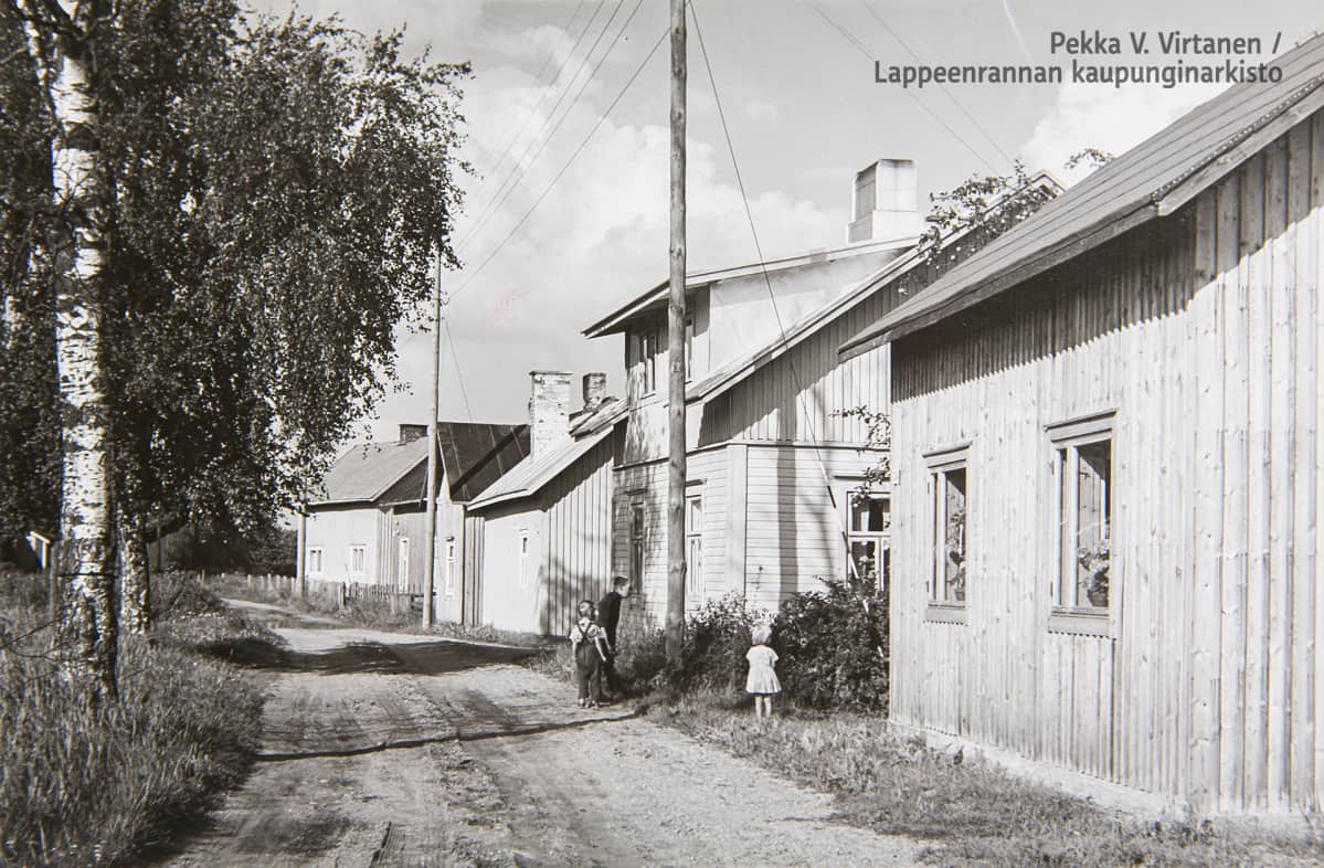 Topinkatu Hakalissa 50-luvulla.